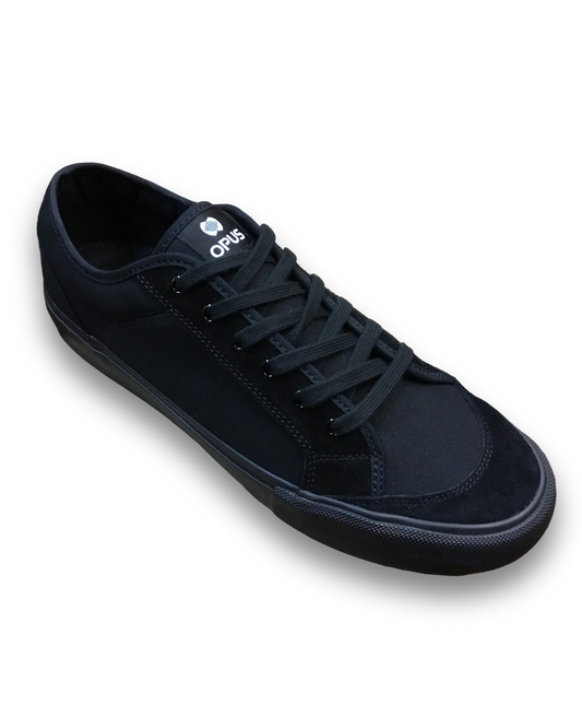 OPUS | Court Low Shoe | Black / Black